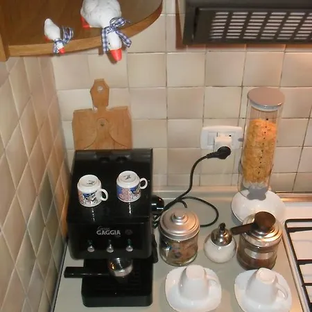 לינה וארוחת בוקר Claudia