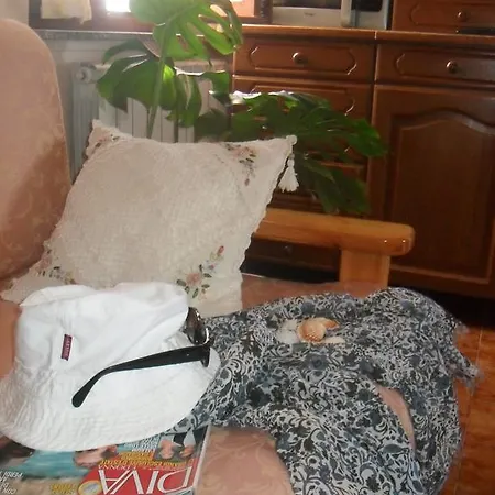 Claudia 3* אנזיו