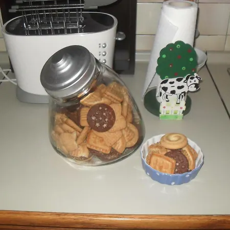 Claudia לינה וארוחת בוקר 3*