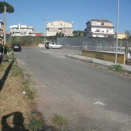 Claudia לינה וארוחת בוקר 3*