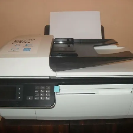 Claudia לינה וארוחת בוקר אנזיו