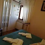 Claudia לינה וארוחת בוקר אנזיו