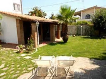 Claudia Bed and Breakfast Άντζιο